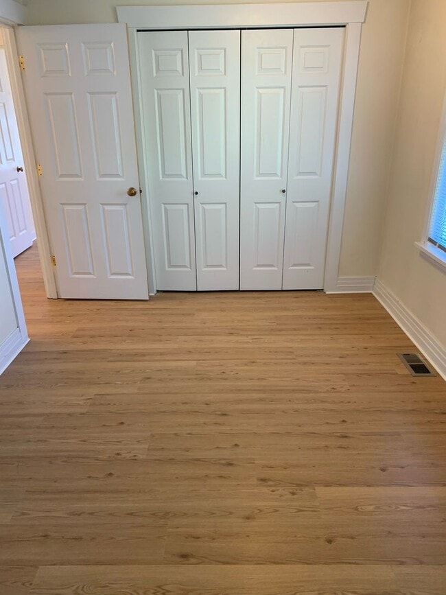 Building Photo - Magnolia Townhouse