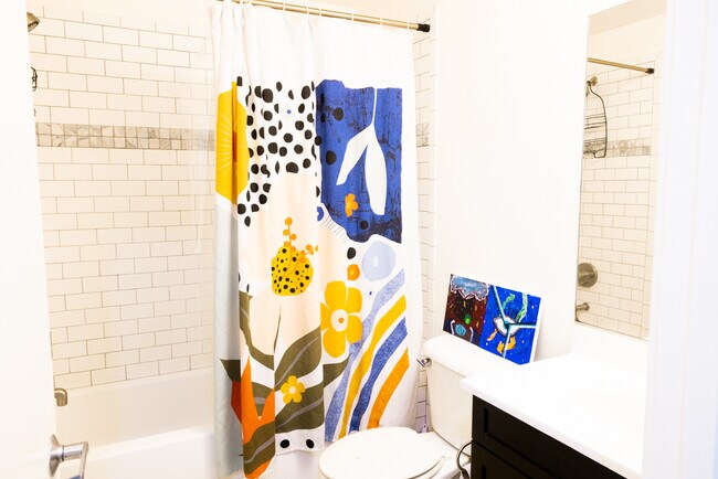 Building Photo - 555 Berrien St