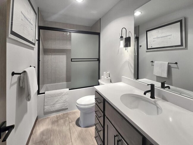 Building Photo - 1558 Blaine's Wy