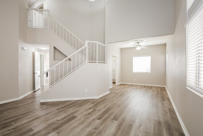 Building Photo - 1733 Toltec Cir