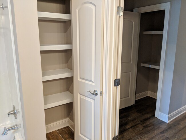 Building Photo - 4508 Washington Ave