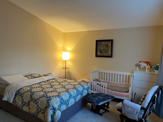 Building Photo - Charming 4 Bedroom Ridgeview Large Lot Home!