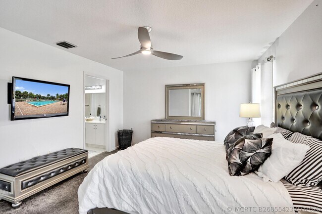 Building Photo - 7669 Springwater Pl