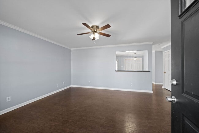 Building Photo - Cute home move in ready in the heart of Oak Grove- close to Fort Campbell and Shopping!