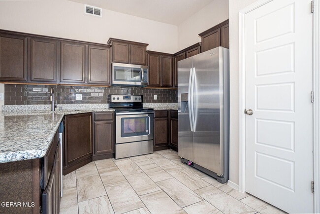 Building Photo - 11140 Catherine Slutter Ln