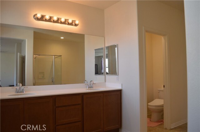 Building Photo - 6550 Mogano Dr