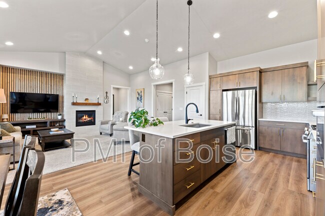 Building Photo - 10238 Hazy Gln Dr