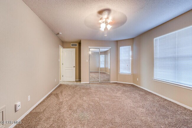 Building Photo - 10932 Duster Dr