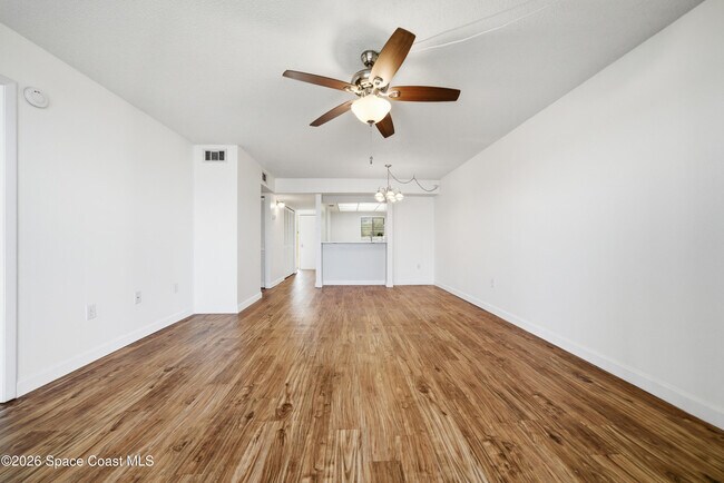 Building Photo - 6850 US-1