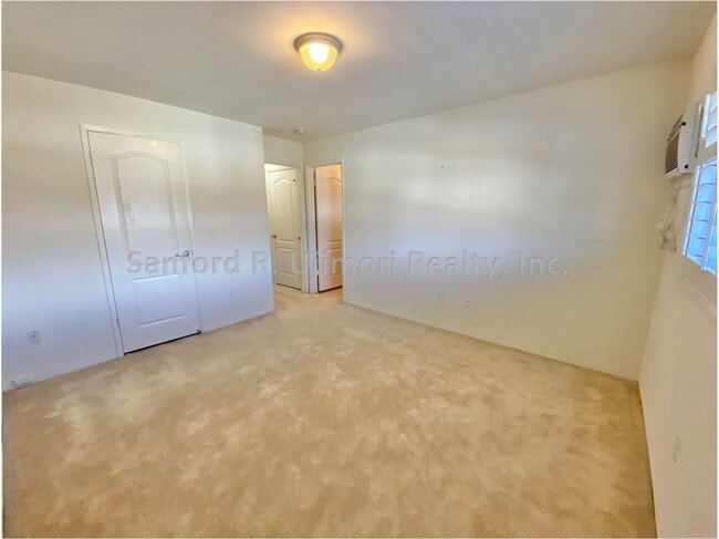 Building Photo - uku3505