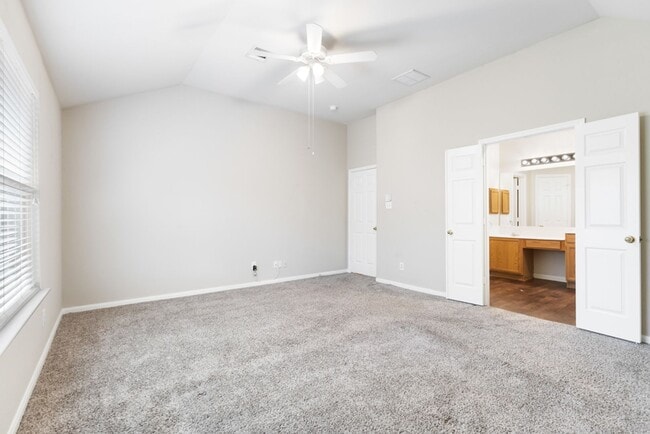 Building Photo - 1318 Coronado Blvd