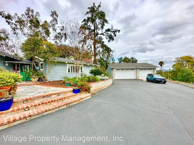 Building Photo - 3 br, 2.5 bath House - 4267 Sleeping India...