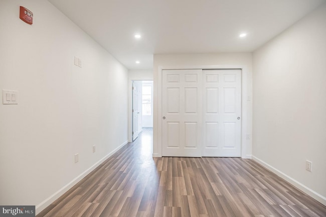 Building Photo - 2626-28 Ridge Ave