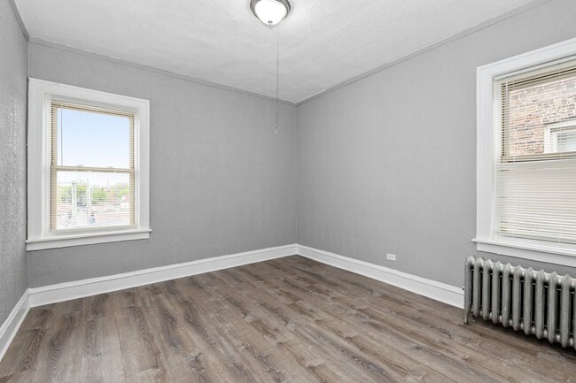Interior Photo - 8201 S Paulina Street