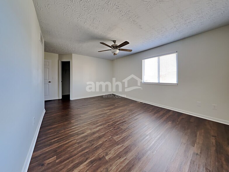 Building Photo - 304 Trout Valley Rd