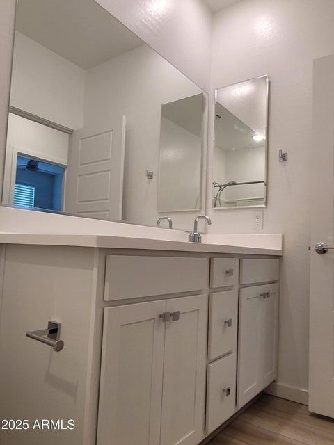 Building Photo - 2754 S Apache Dr