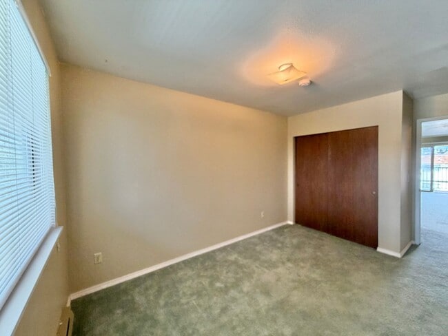 Building Photo - Affordable 2bed/2bath Condo Close to Everything