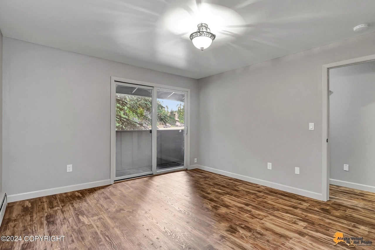 Building Photo - 7217 Foxridge Cir