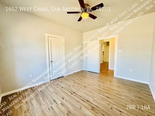 Building Photo - 1602 W Craig Pl