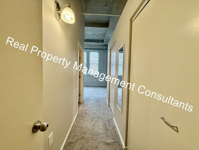 Building Photo - Luxury Living at Western Auto Building – 2 Bed, 2 Bath