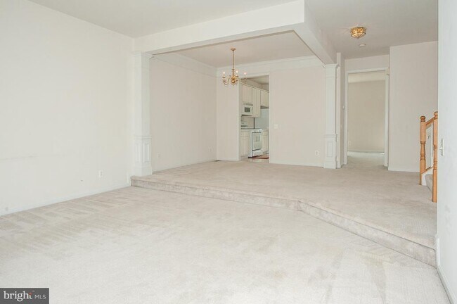 Building Photo - 6862 Alicia Ct