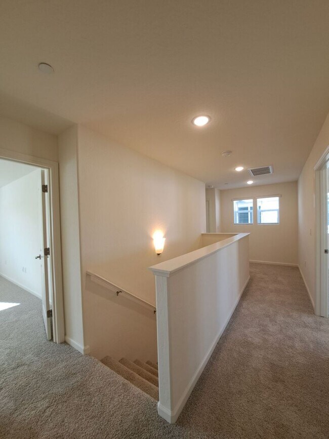 Building Photo - Modern 3-Bedroom Home in the Exclusive Elev8ions Neighborhood of Clovis!