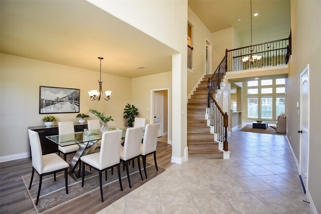 Building Photo - 2530 River Ridge
