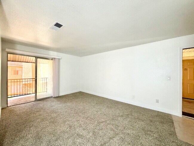 Building Photo - Las Vegas Guard-Gated Condo for Rent | Bella Vita Community | 1 Bedroom Upstairs Unit