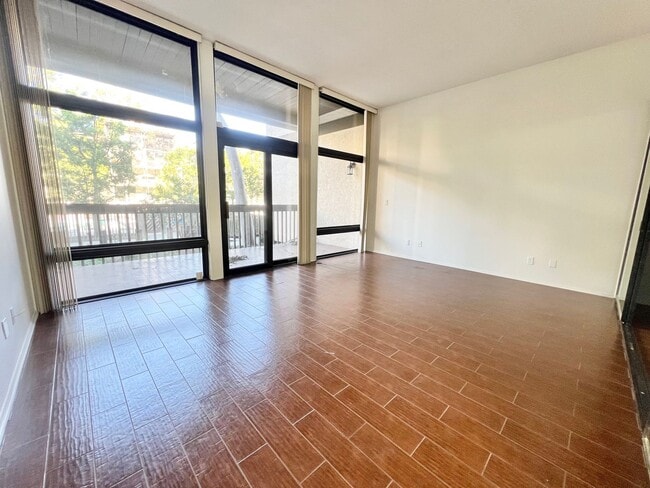 Building Photo - Stunning Marina Pacifica Residence with Resort Amenities