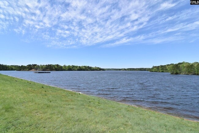 Building Photo - 825 Hidden Point Dr