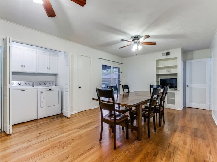 Building Photo - 306 Thompson Dr