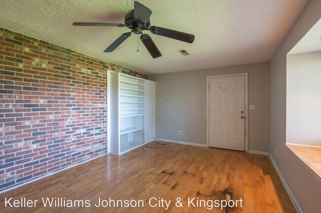 Building Photo - 4 br, 2 bath House - 1011 Westminister Dr
