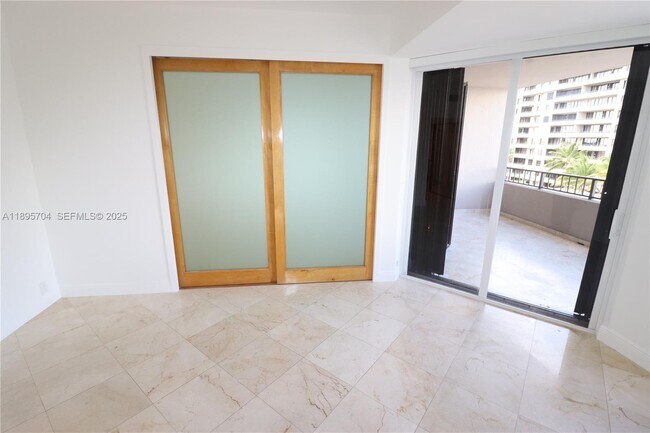 Building Photo - 201 Crandon Blvd