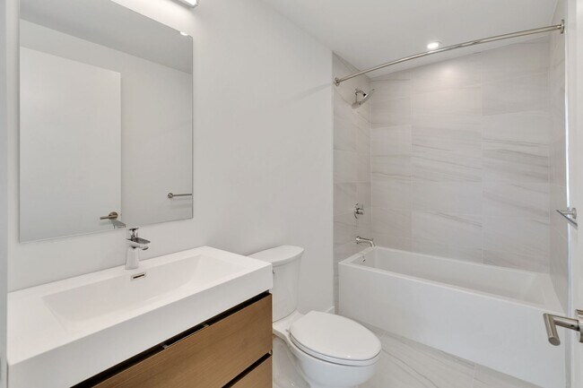 Building Photo - 1 bedroom apartment in Northern Liberties