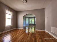 Building Photo - 7308 S Kenwood Ave