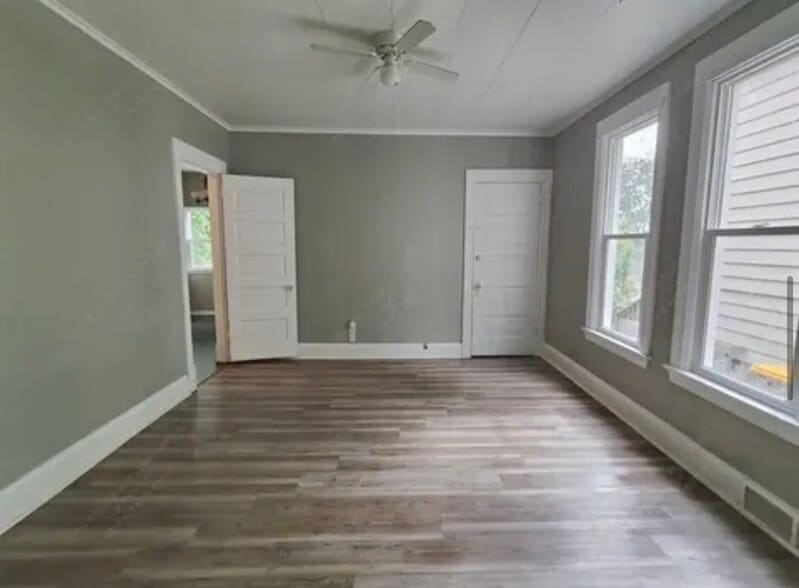 Building Photo - 1623 4th Ave