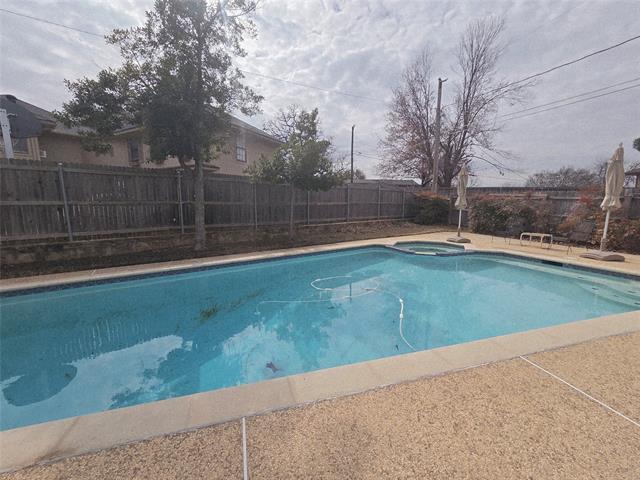 Building Photo - 6606 Cliffwood Ct