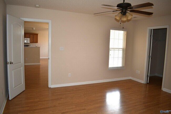 Building Photo - 117 Millside Ln NW