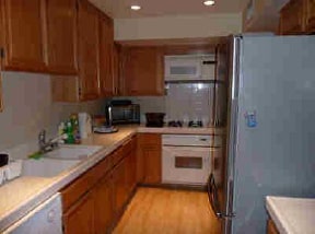 Kitchen - 4501 Cedros Ave