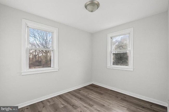 Building Photo - 30 N Athol Ave