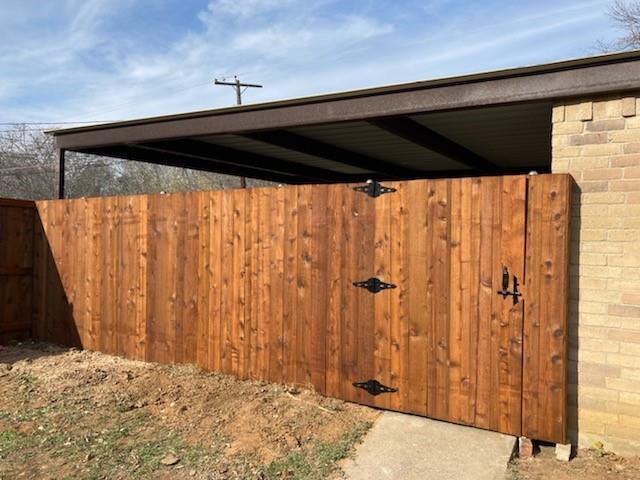 Building Photo - 925 Bluebird Dr
