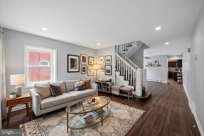 Building Photo - 74 N 18th St