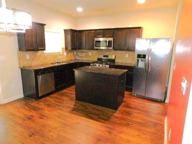 Building Photo - 2442 Martini Way