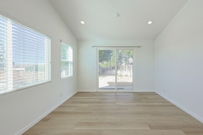 Building Photo - Peaceful 3BD/2BA Home in 55+ Community with Yard, Ocean View & Garage