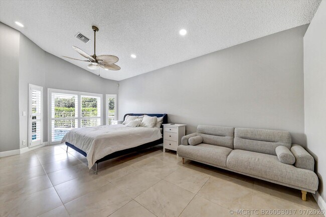 Building Photo - 10370 NW 50th Ct