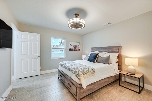 Building Photo - 4368 Mariner Rd