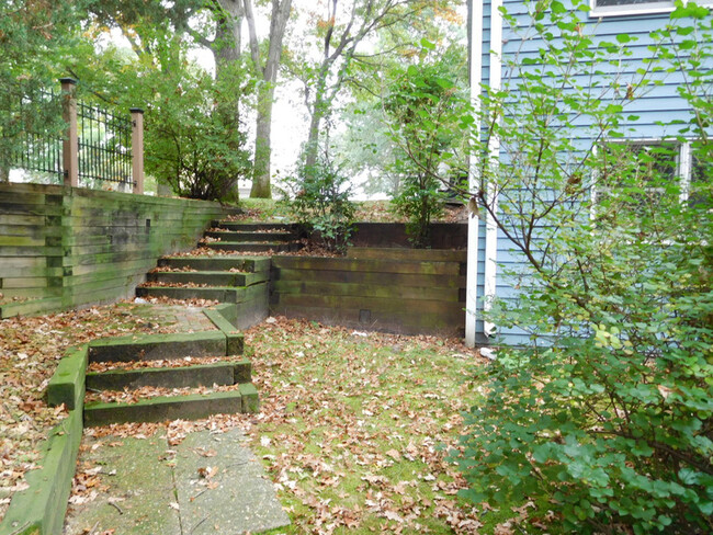 Building Photo - 12193 Lily St NW