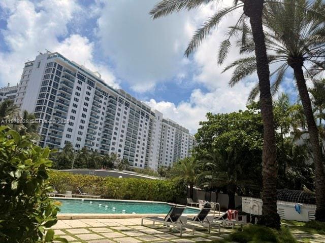 Building Photo - 2445 Lake Pancoast Dr