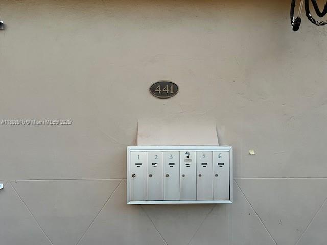 Building Photo - 441 SW 10th St