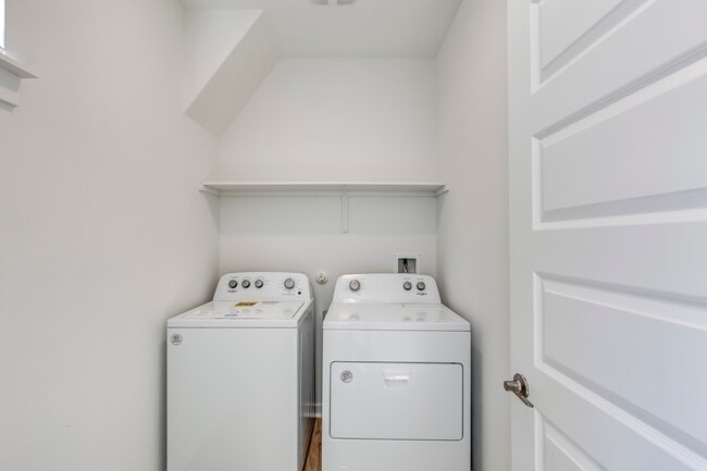 Building Photo - 625 Promise Land Ct